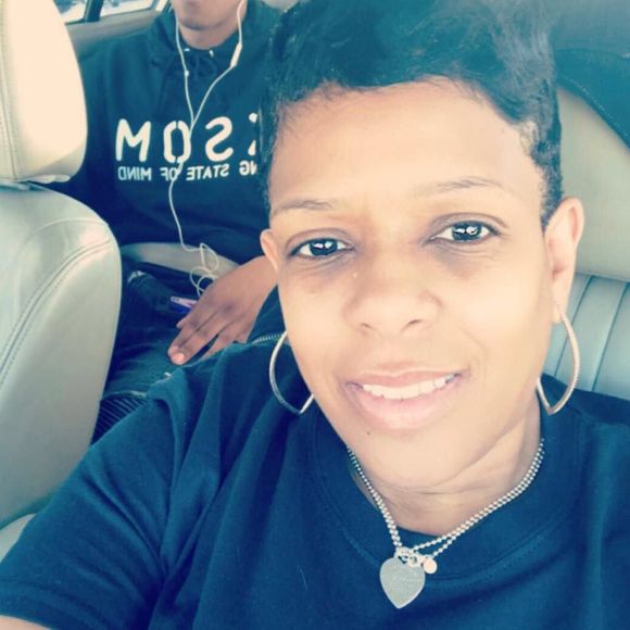 Meet your Posher, Kim - Picture 1 of 1